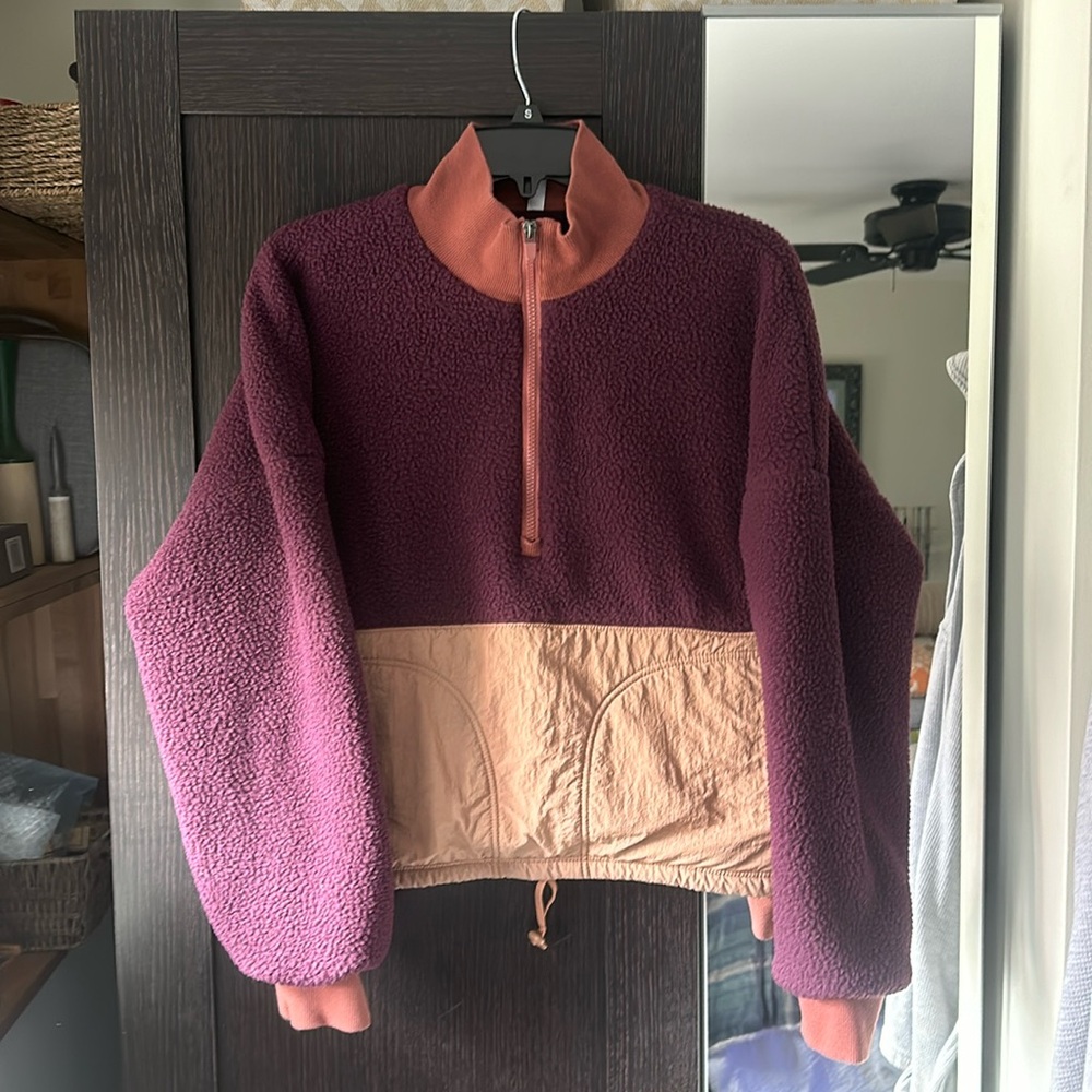 Fabletics Women’s Fleece Sz Medium